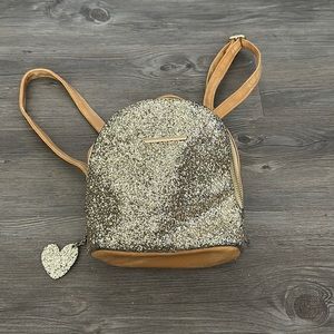 GOLD GLITTER MINI BACKPACK